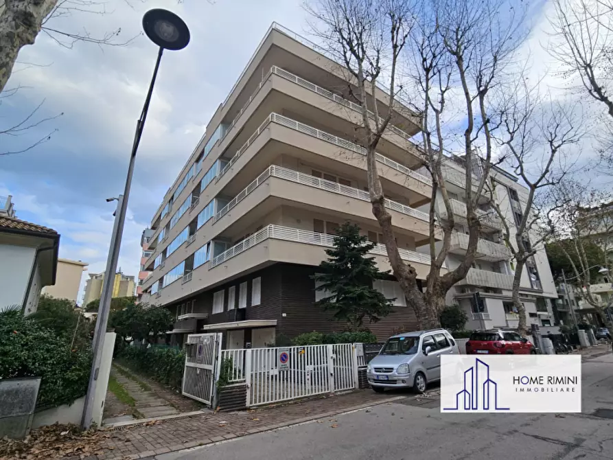 Immagine 1 di Appartamento in vendita  in Viale dandolo 32 a Rimini