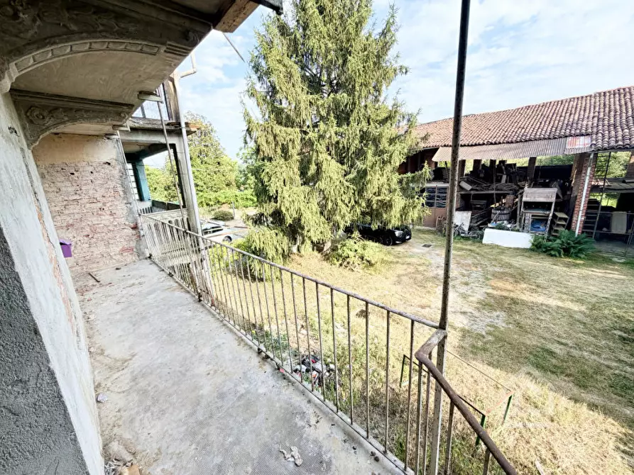 Immagine 11 di Rustico / casale in vendita  in Borgata Chiusellaro 10 a Pavone Canavese