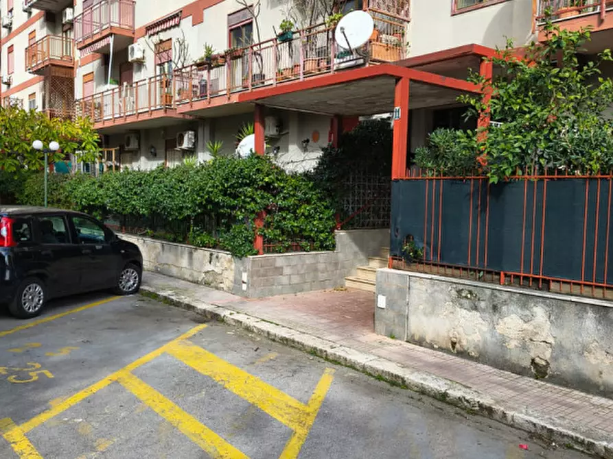 Immagine 4 di Appartamento in vendita  in Via Vincenzo Petrigni 11 a Palermo