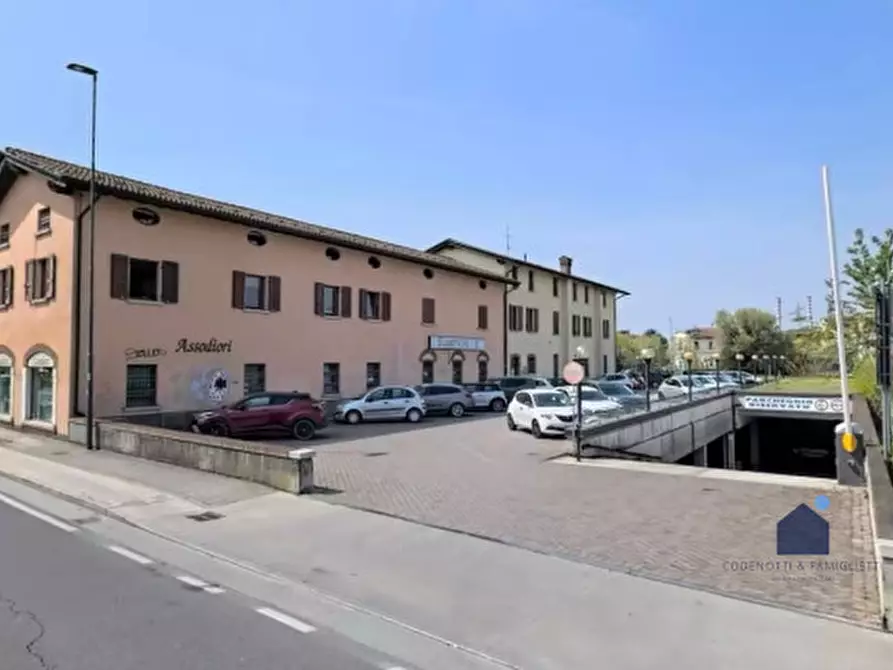 Immagine 2 di Posto auto in vendita  in Viale Duca degli Abruzzi, 112 a Brescia