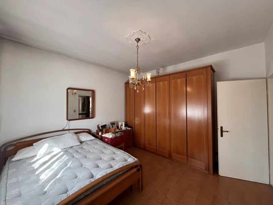 Immagine 16 di Casa bifamiliare in vendita  in piazza vittorio veneto a Costabissara