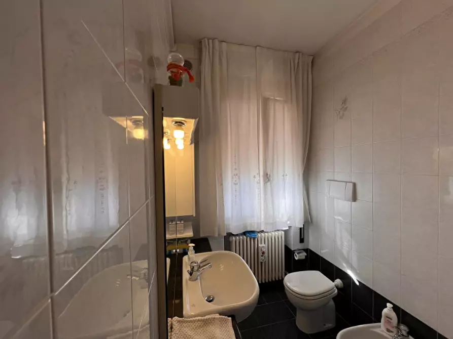 Immagine 19 di Casa bifamiliare in vendita  in piazza vittorio veneto a Costabissara