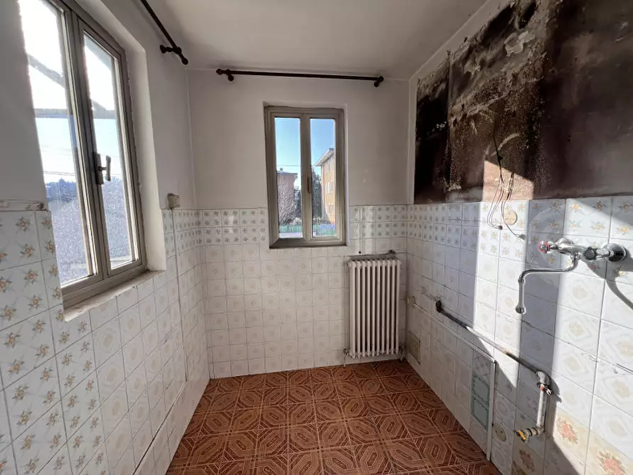 Immagine 23 di Casa bifamiliare in vendita  in piazza vittorio veneto a Costabissara