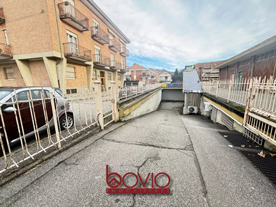 Immagine 3 di Garage in vendita  in via speranza 39 a San Mauro Torinese