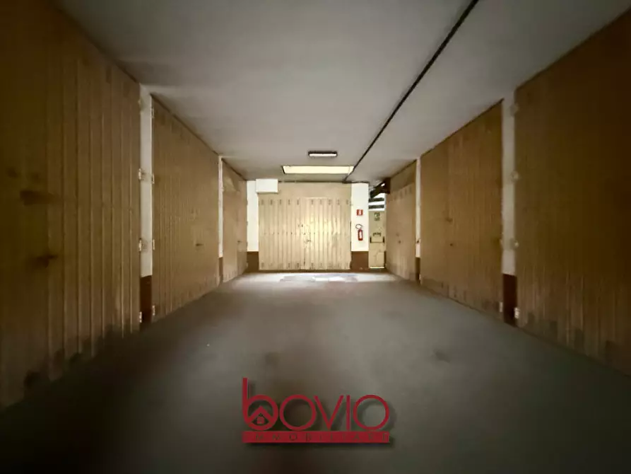Immagine 10 di Garage in vendita  in via speranza 39 a San Mauro Torinese
