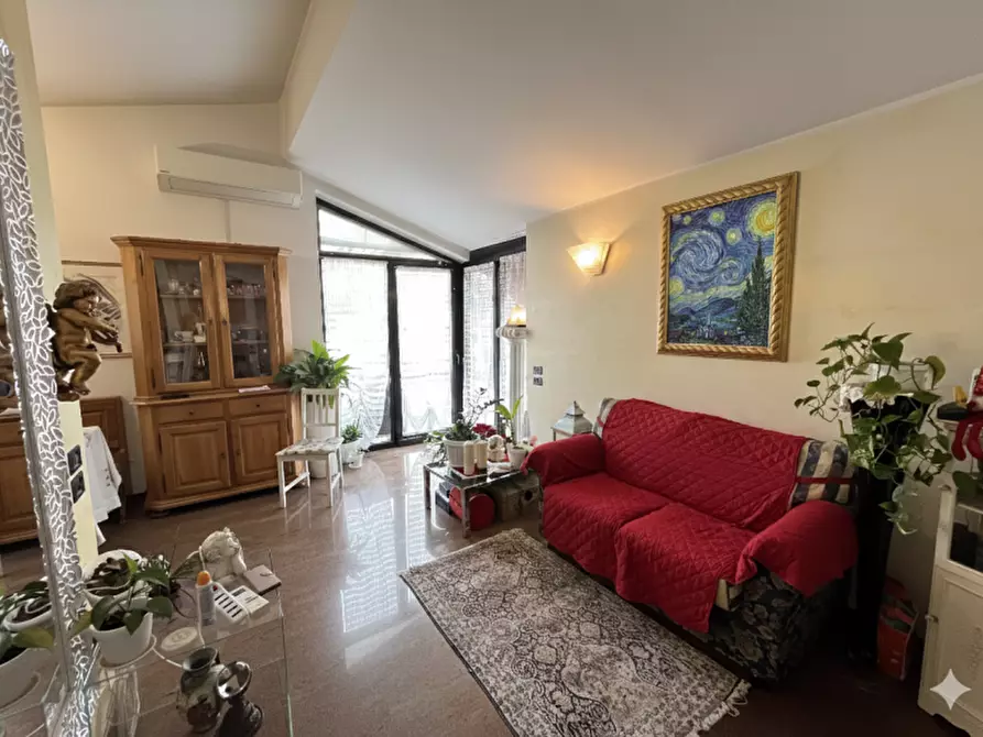 Immagine 1 di Appartamento in vendita  in Viale San Lazzaro a Vicenza