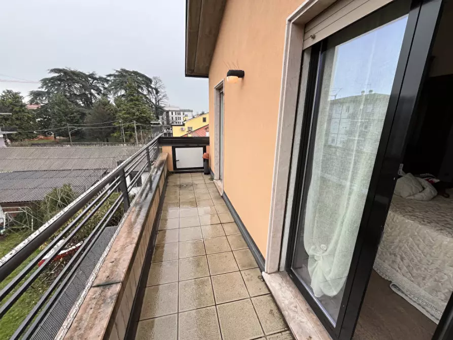 Immagine 7 di Appartamento in vendita  in Viale San Lazzaro a Vicenza