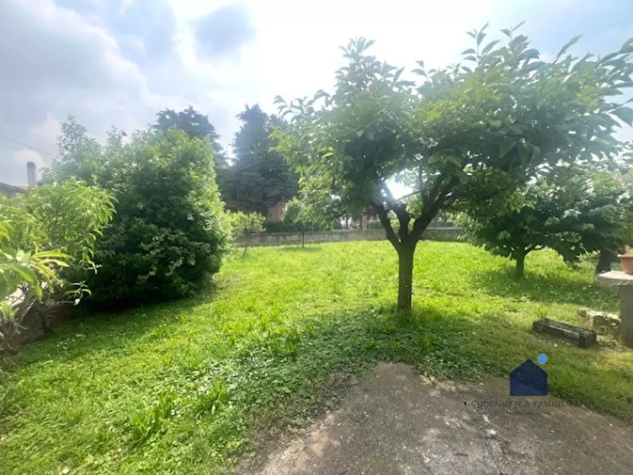 Immagine 2 di Casa indipendente in vendita  in Via Gioacchino Rossini a Rezzato
