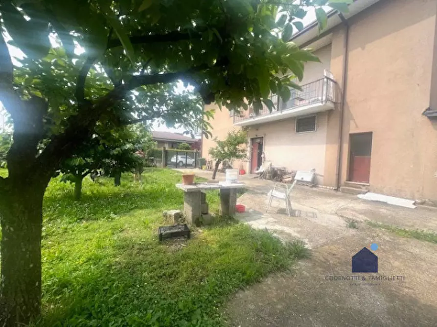 Immagine 3 di Casa indipendente in vendita  in Via Gioacchino Rossini a Rezzato