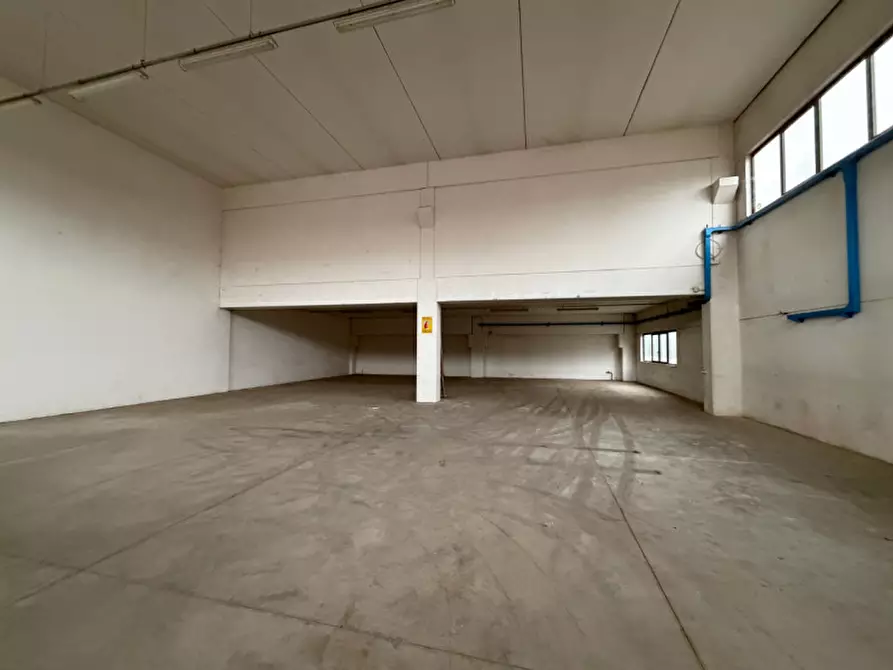 Immagine 4 di Capannone industriale in affitto  in Via Giancarlo Siani a Sassuolo