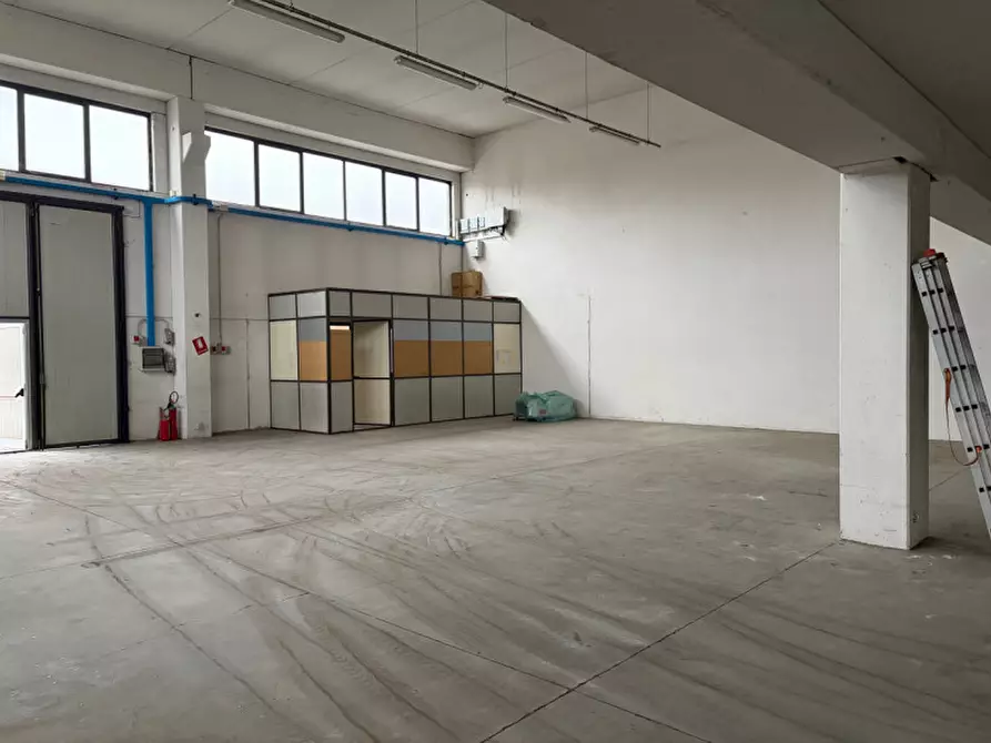 Immagine 7 di Capannone industriale in affitto  in Via Giancarlo Siani a Sassuolo
