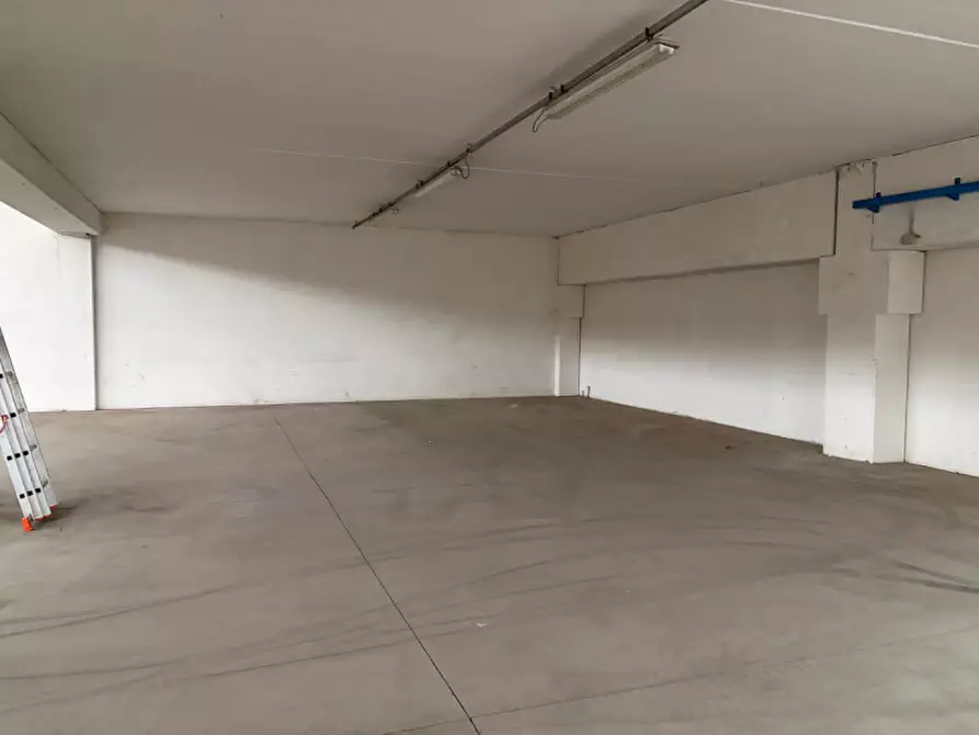 Immagine 9 di Capannone industriale in affitto  in Via Giancarlo Siani a Sassuolo