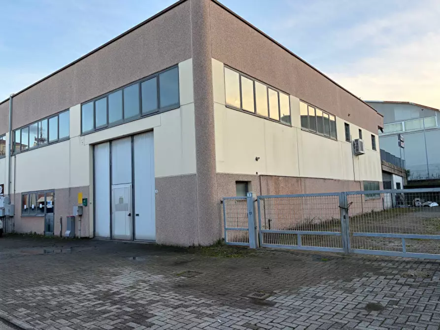 Immagine 10 di Capannone industriale in affitto  in Via Giancarlo Siani a Sassuolo