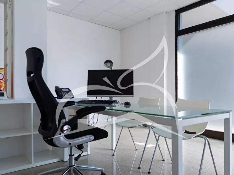 Immagine 2 di Ufficio in affitto  in Via Unione 116 a Rovereto