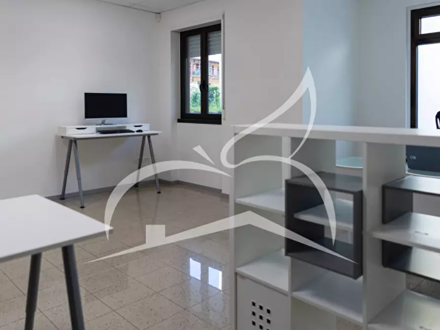 Immagine 2 di Ufficio in affitto  in via Unione 116 a Rovereto