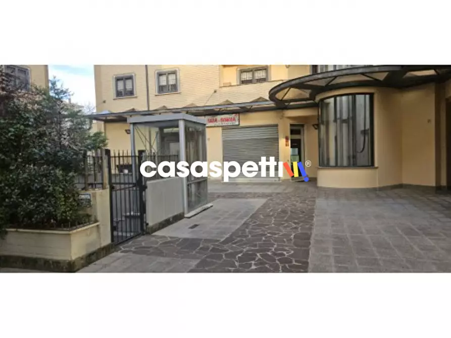 Immagine 10 di Negozio in vendita  in Via Bruno Buozzi, 9 a Monterotondo