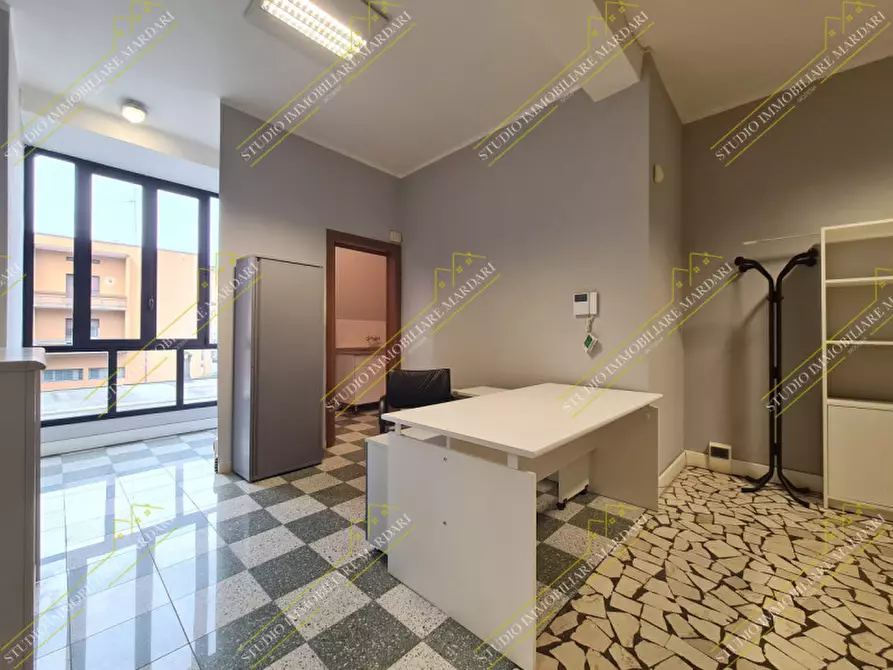 Immagine 6 di Ufficio in affitto  in via valdrighi 2 a Modena