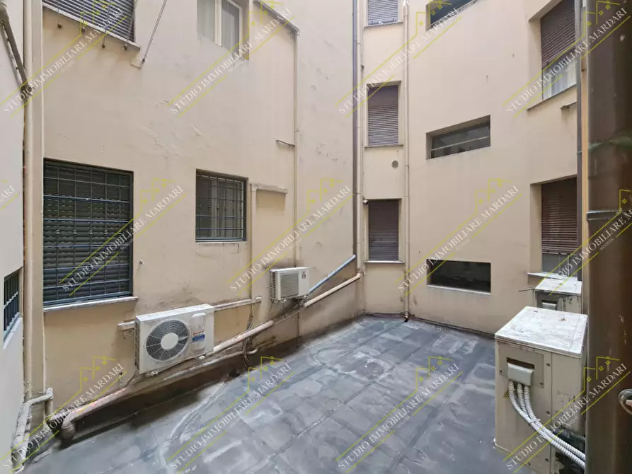 Immagine 14 di Ufficio in affitto  in via valdrighi 2 a Modena