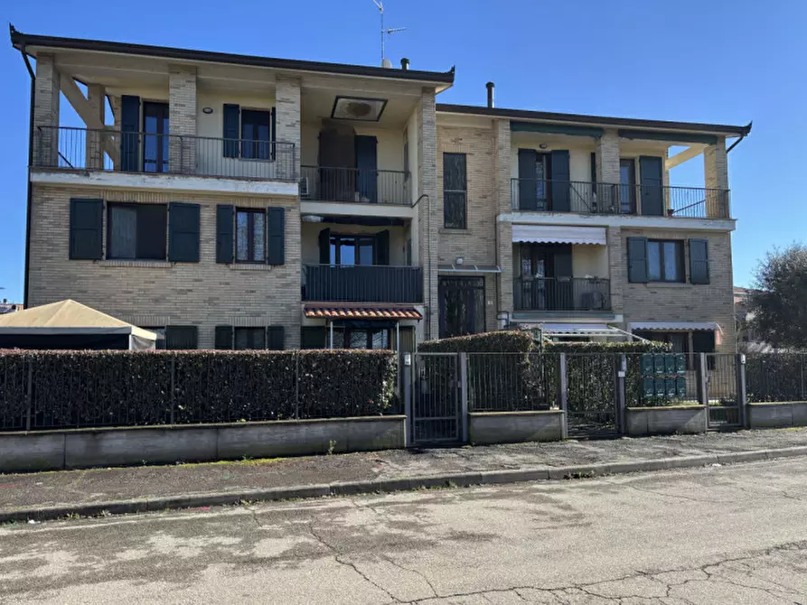 Immagine 2 di Appartamento in vendita  in Via San Michele Arcangelo, 5 a Sissa Trecasali