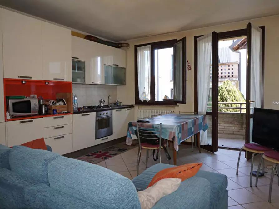 Immagine 8 di Appartamento in vendita  in Via San Michele Arcangelo, 5 a Sissa Trecasali