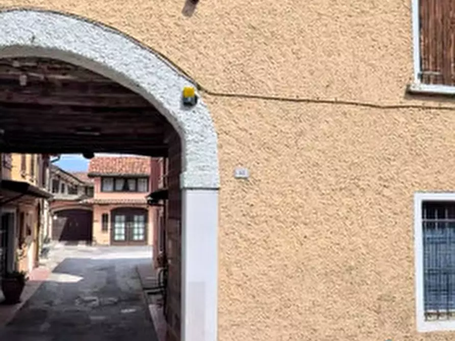 Immagine 2 di Appartamento in vendita  in Via XV Giugno a Castenedolo