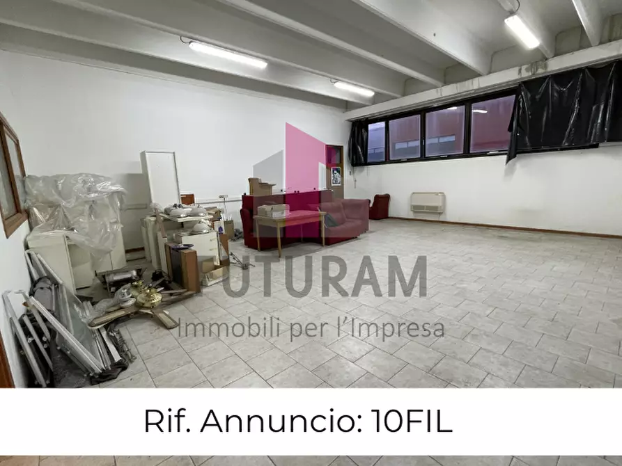 Immagine 1 di Laboratorio in affitto  in via del lavoro 1 a Torri Di Quartesolo