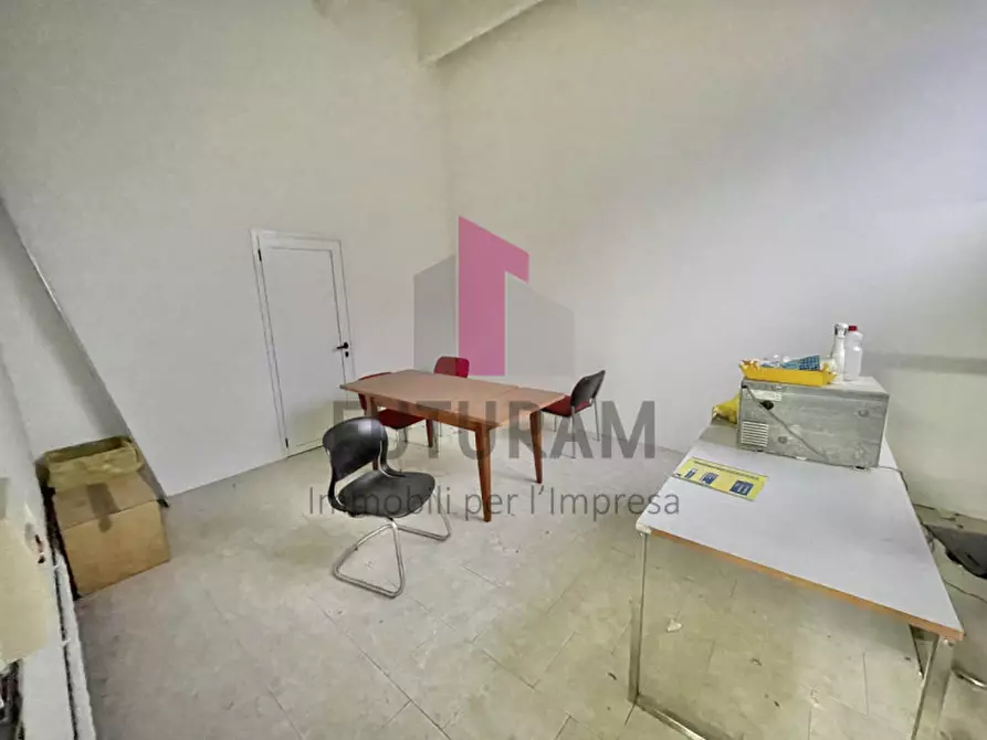 Immagine 10 di Laboratorio in affitto  in via del lavoro 1 a Torri Di Quartesolo