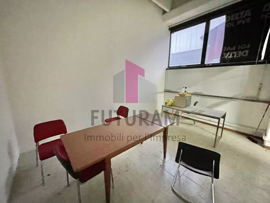 Immagine 12 di Laboratorio in affitto  in via del lavoro 1 a Torri Di Quartesolo