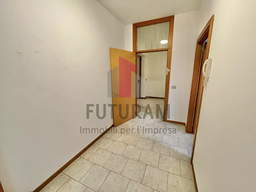 Immagine 23 di Laboratorio in affitto  in via del lavoro 1 a Torri Di Quartesolo