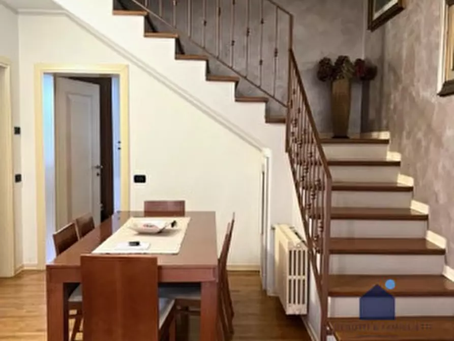 Immagine 2 di Appartamento in vendita  in Via Alessandro Volta a Castenedolo