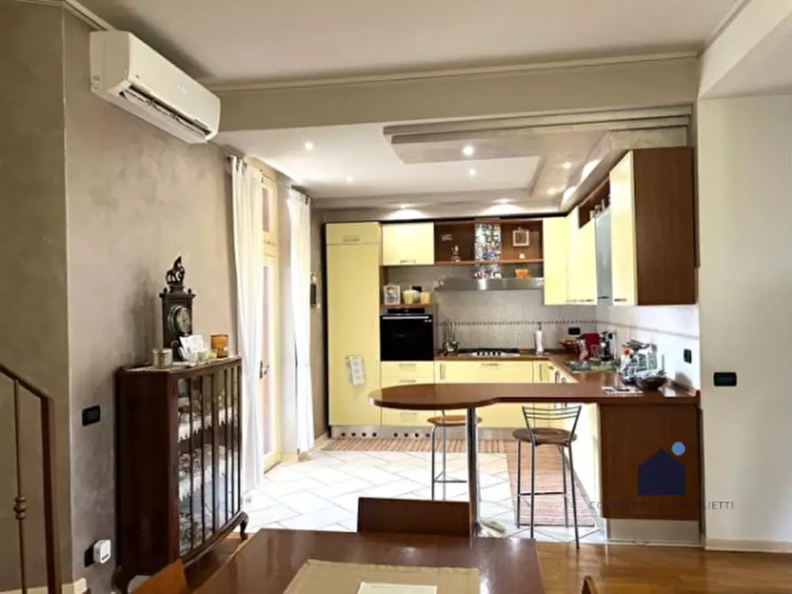 Immagine 3 di Appartamento in vendita  in Via Alessandro Volta a Castenedolo