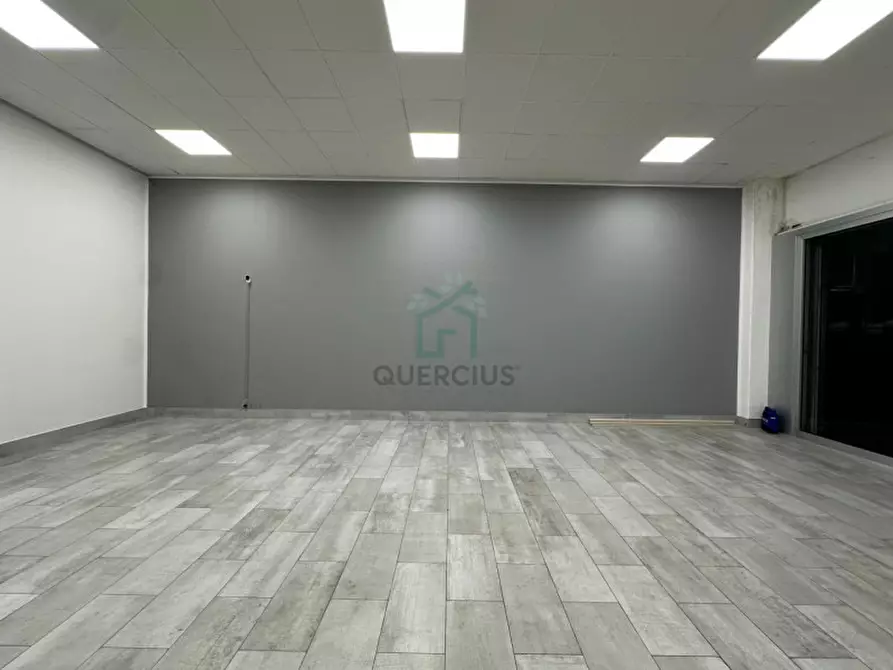 Immagine 9 di Negozio in affitto  in Strada Bresciana a Bussolengo