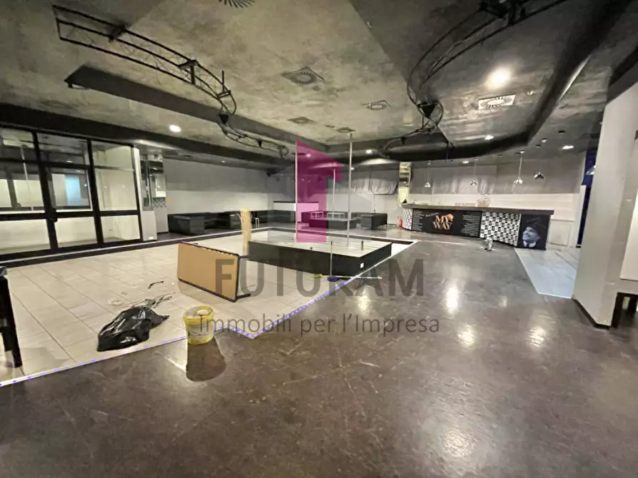 Immagine 4 di Attività commerciale in affitto  in Via del lavoro 1 a Torri Di Quartesolo