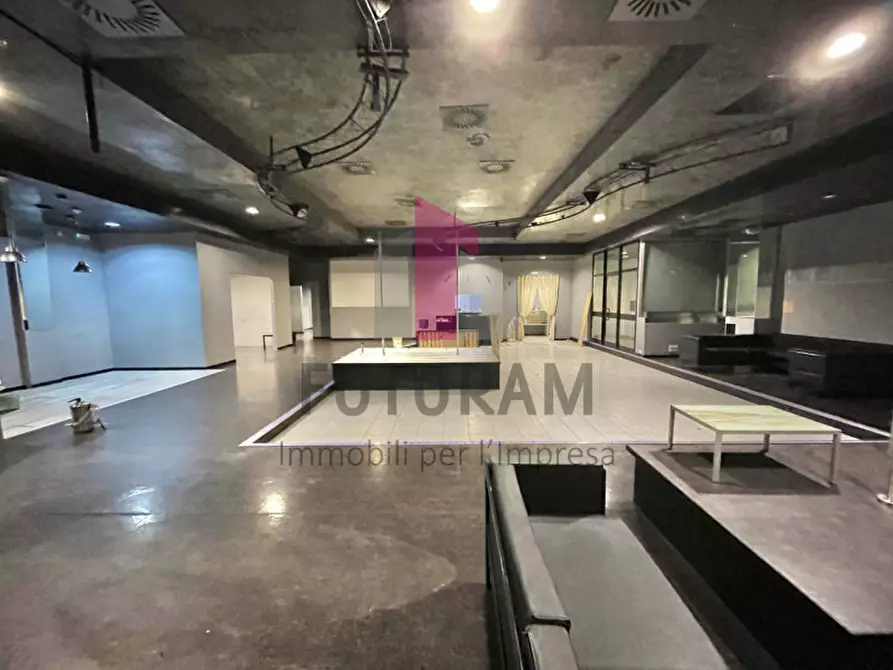 Immagine 10 di Attività commerciale in affitto  in Via del lavoro 1 a Torri Di Quartesolo