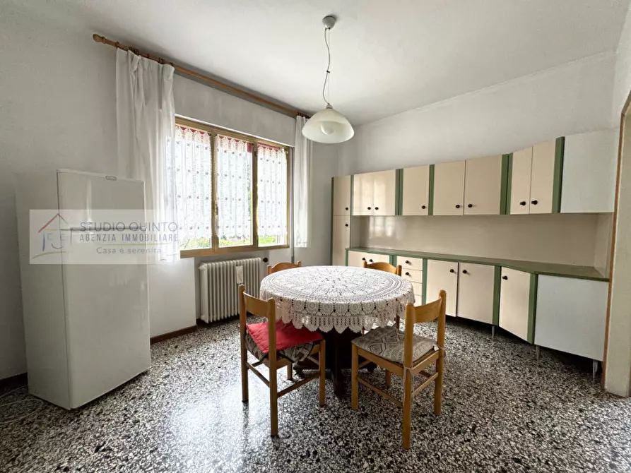 Immagine 8 di Villa in vendita  a Venezia