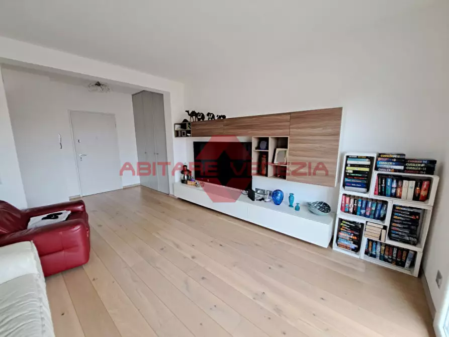 Immagine 5 di Appartamento in vendita  in Via Sandro Gallo 161 a Venezia