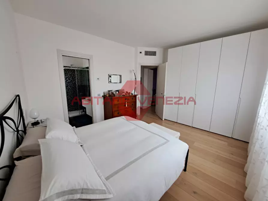 Immagine 14 di Appartamento in vendita  in Via Sandro Gallo 161 a Venezia