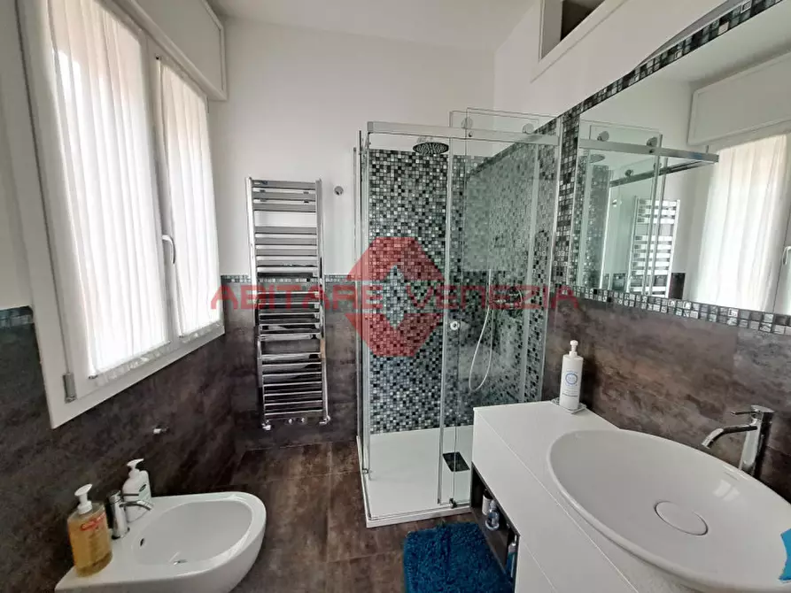 Immagine 16 di Appartamento in vendita  in Via Sandro Gallo 161 a Venezia