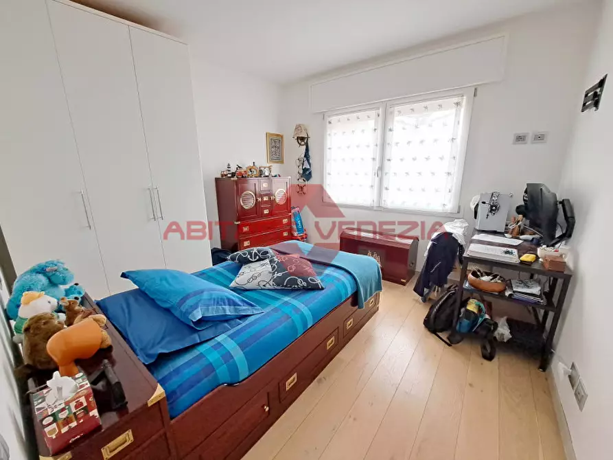 Immagine 19 di Appartamento in vendita  in Via Sandro Gallo 161 a Venezia