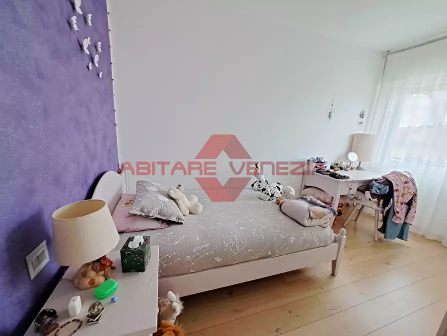 Immagine 21 di Appartamento in vendita  in Via Sandro Gallo 161 a Venezia