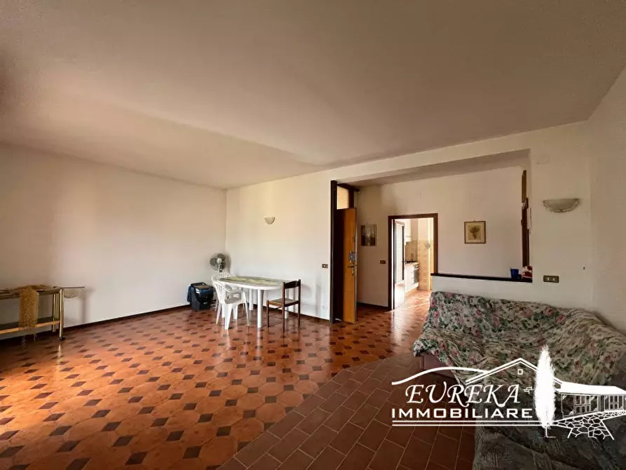 Immagine 2 di Appartamento in vendita  in VIA MARZZABOTO a Castiglione Del Lago