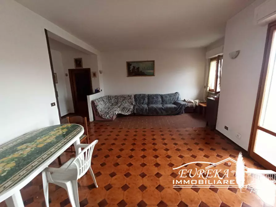 Immagine 3 di Appartamento in vendita  in VIA MARZZABOTO a Castiglione Del Lago