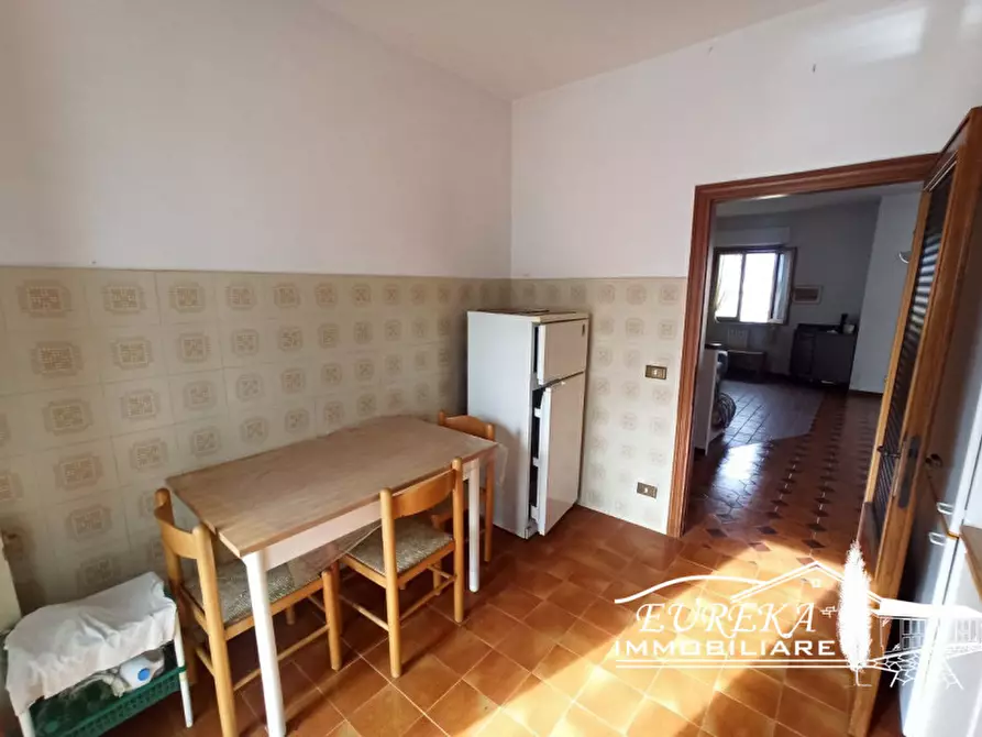 Immagine 5 di Appartamento in vendita  in VIA MARZZABOTO a Castiglione Del Lago