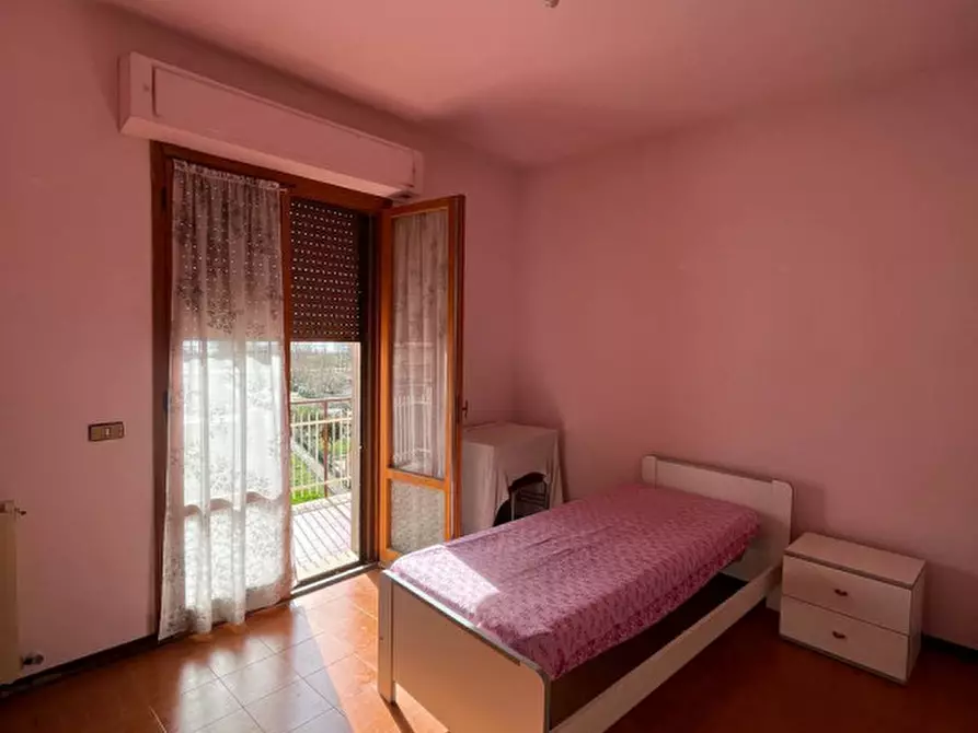 Immagine 11 di Appartamento in vendita  in VIA MARZZABOTO a Castiglione Del Lago