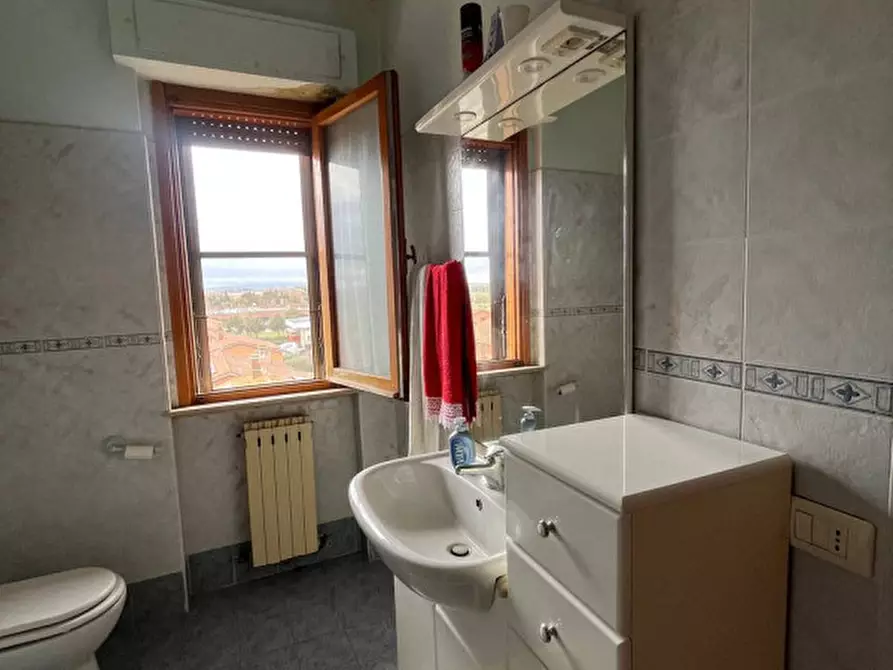 Immagine 14 di Appartamento in vendita  in VIA MARZZABOTO a Castiglione Del Lago