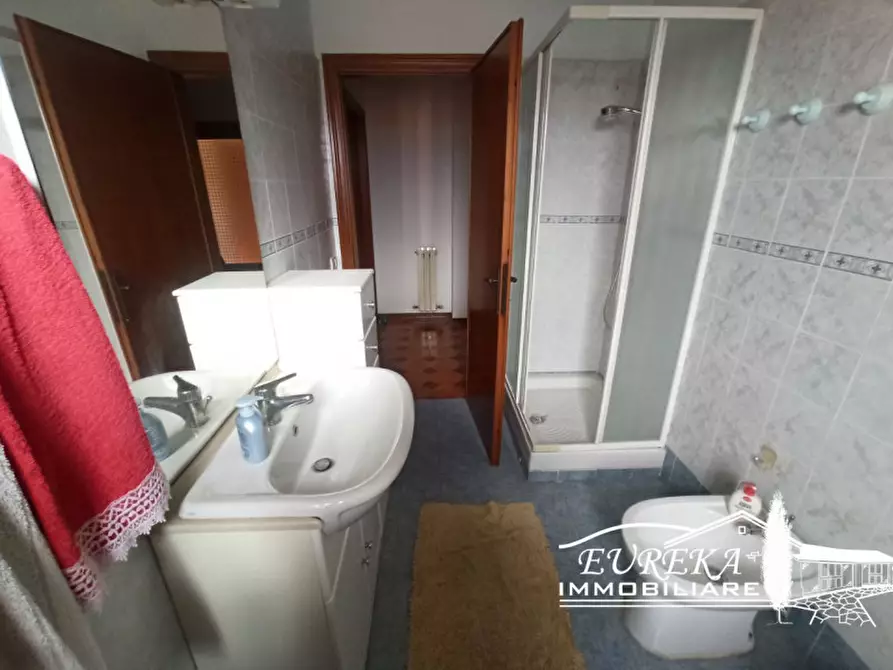 Immagine 16 di Appartamento in vendita  in VIA MARZZABOTO a Castiglione Del Lago