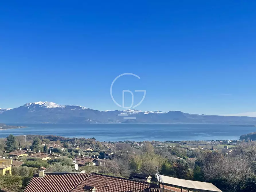 Immagine 4 di Villa in vendita  a Lonato del Garda