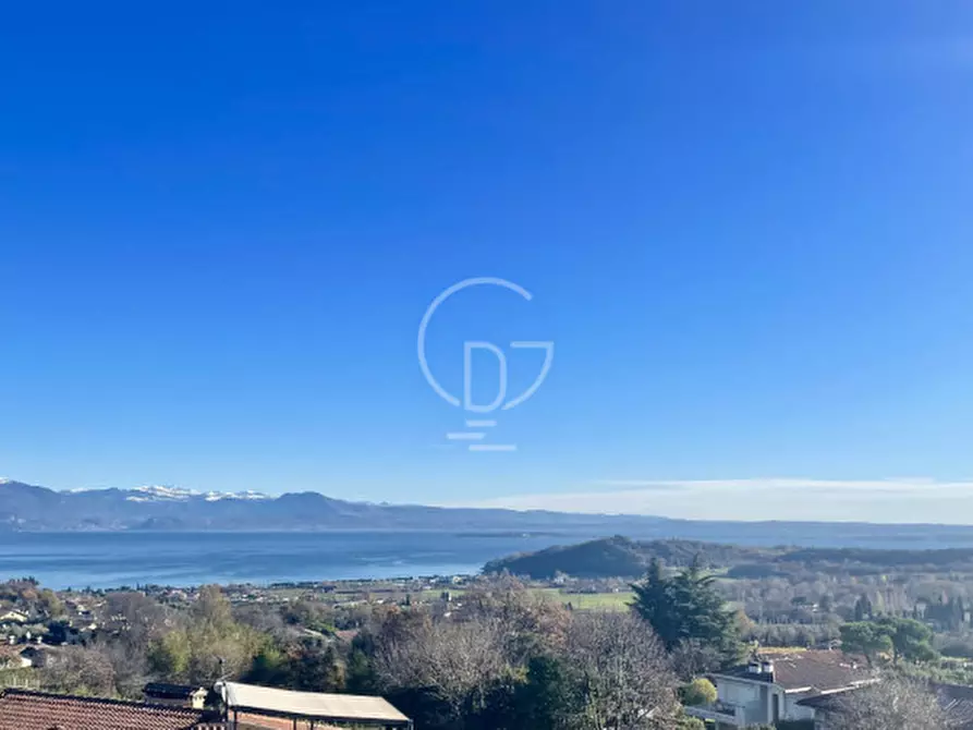 Immagine 5 di Villa in vendita  a Lonato del Garda