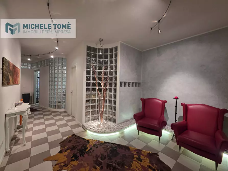 Immagine 1 di Ufficio in vendita  in Via Armando Diaz a Sant'ambrogio Di Valpolicella