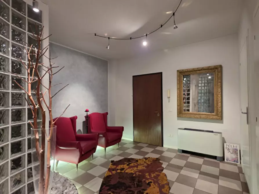 Immagine 8 di Ufficio in vendita  in Via Armando Diaz a Sant'ambrogio Di Valpolicella